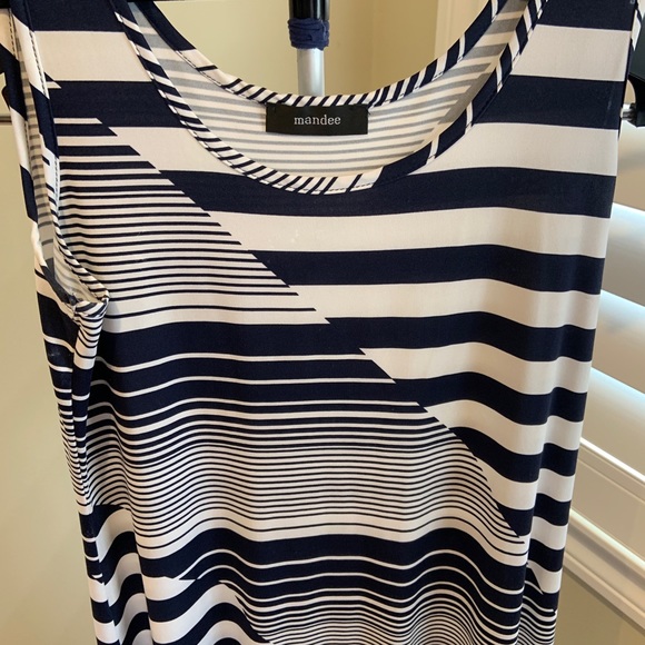 Navy and white sleeveless dress. Poly/ spandex blend. Size M. Worn once - Picture 2 of 3